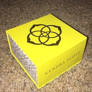 Kendra Scott Jewelry box